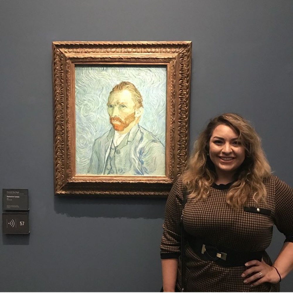 Meet your Posher, Pilar